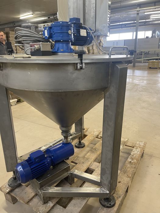 Оборудование по производству сырковых масс. Сыра.