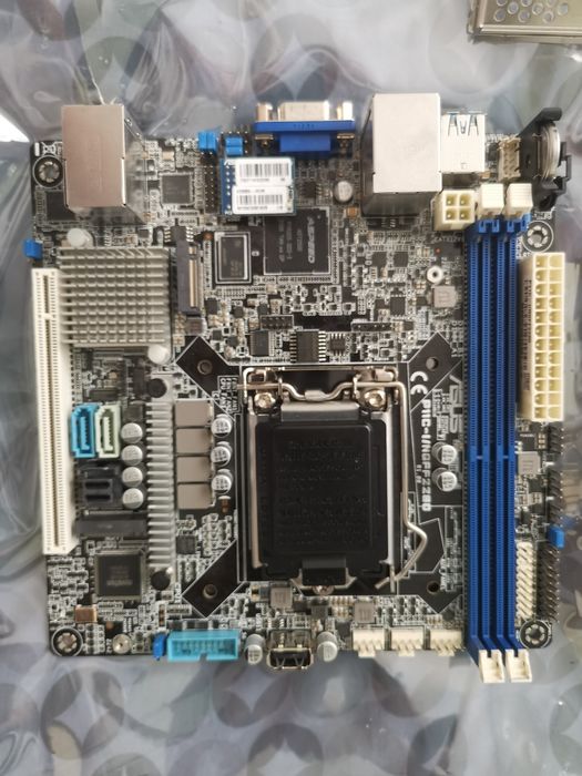 Asus P11C-I/2280, C242, ASMB9-IKVM, Mini ITX