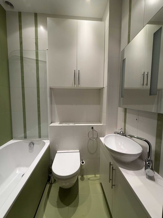 Jasne 2‑pokojowe mieszkanie – 200 m od Stacji Metra Plac Wilsona