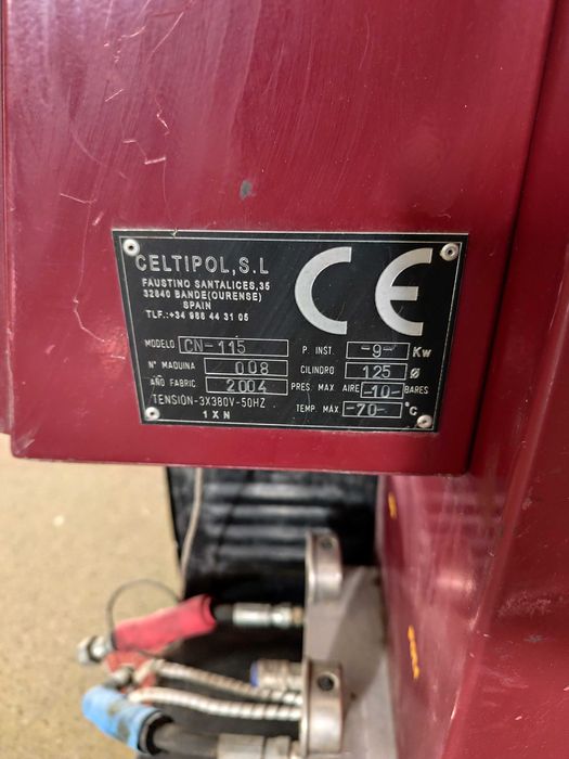 CN115 Equipamento, Injeção, lavagem, espuma de poliuretano bi-comp.