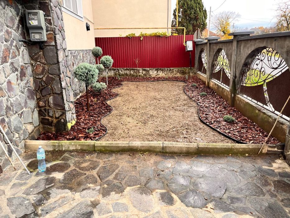 Ландшафтний дизайн, стрижка, догляд за газоном