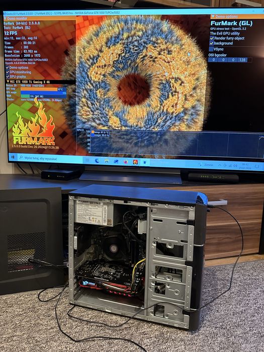 Lenovo H530 i5-4460 / GTX 1050 Titanium / 8 Gb Ram / Windows