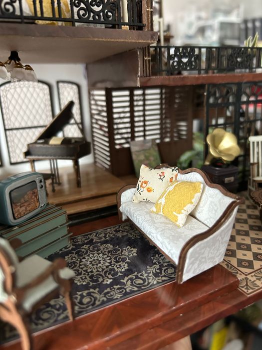 Domek miniaturowy - złożony, jako dekoracja