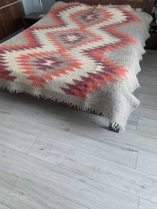 Гуцульський ліжник, покривало, килим
