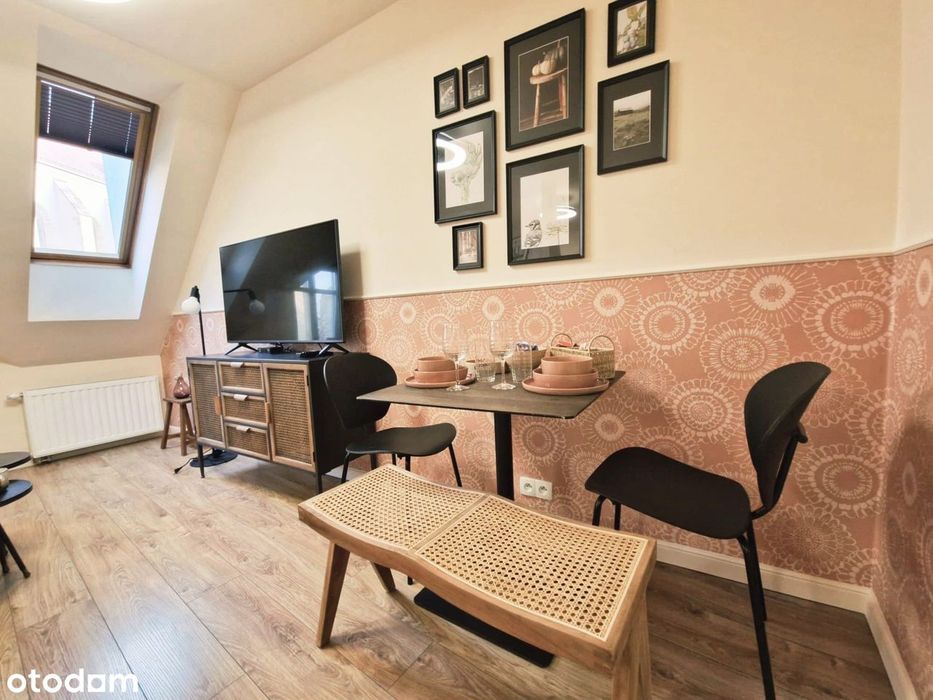 Gotowiec inwestycyjny w centrum Jeleniej Góry | Booking 9,9|LUX - Widok 4