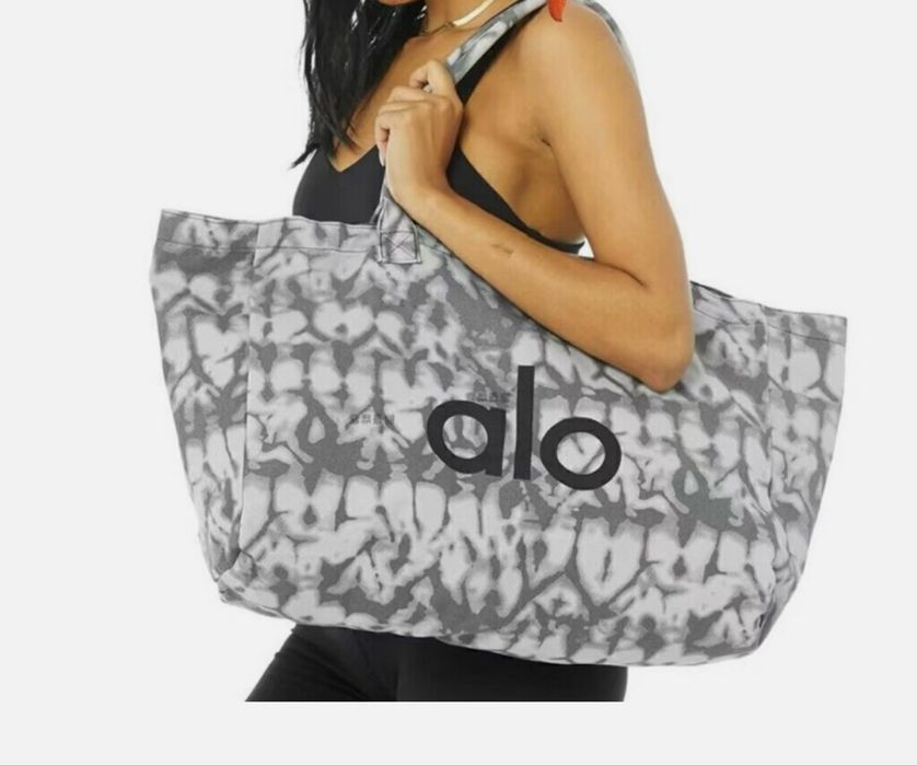 Alo yoga нова спортивна сумка