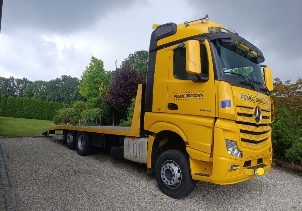 Leasing do przekazania, oddam leasing,Mercedes actros MP4,laweta, pomoc drogowa, wyciągarka elektryczna , najazdy