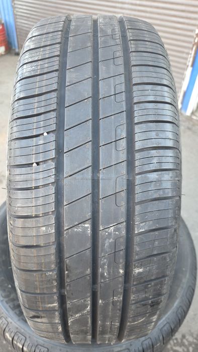 шины 205/55/17 Goodyear efficient grip performance