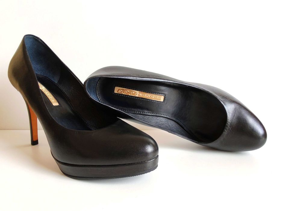 7167. BUFFALO - ładne czarne czółenka skóra 39.