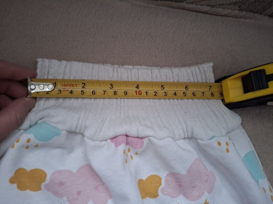 Spódniczka wodoodporna do 4 r.ż., piżama