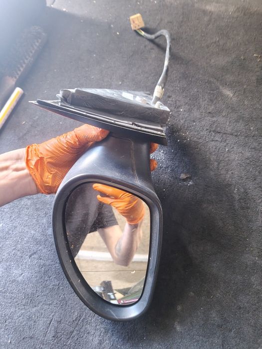 Lewe lusterko zewnętrzne drzwi seat Ibiza l57u