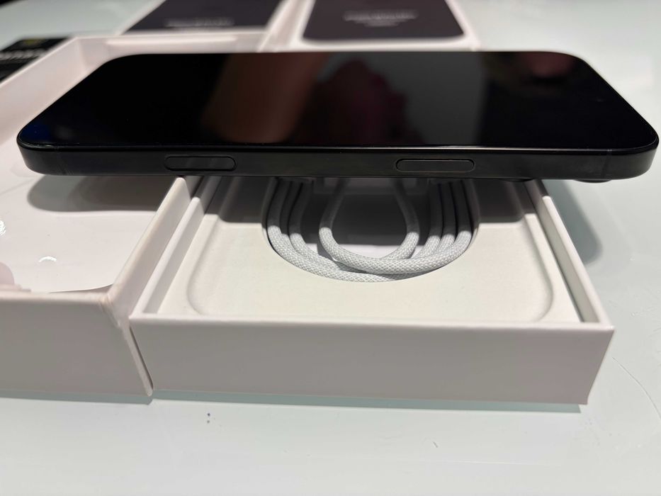 Iphone 16 Pro Max 256 GB Idealny stan Oryginalny futerał Apple