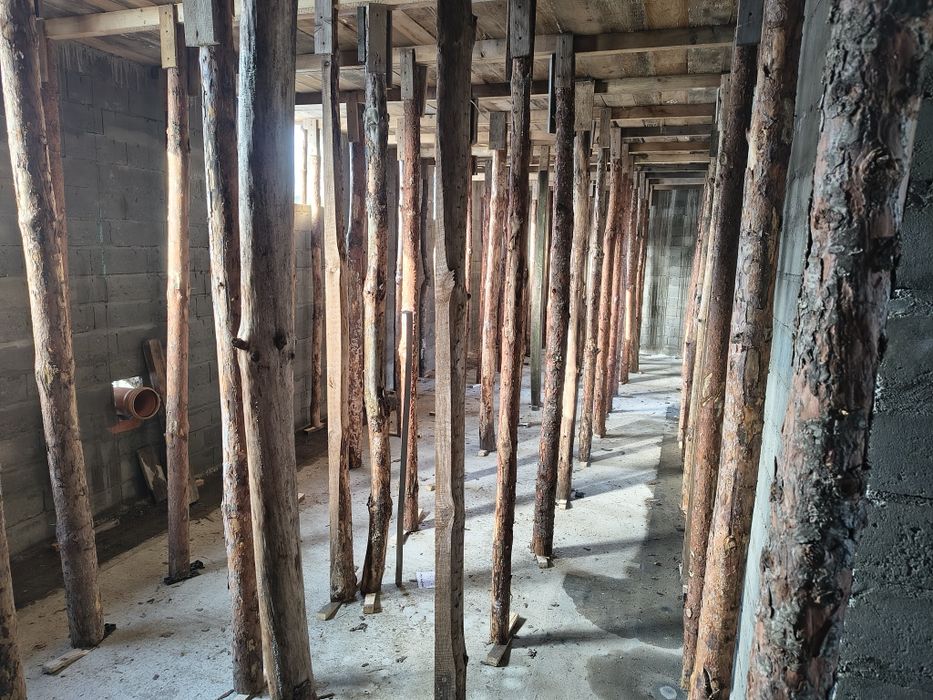 Stemple budowlane drewniane - 2.46cm