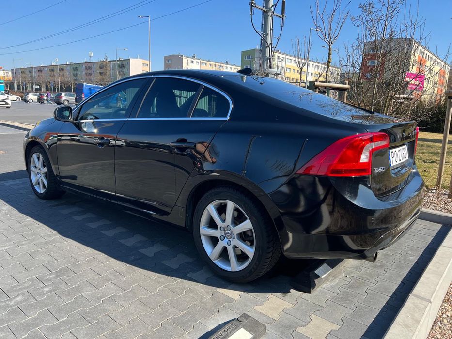 VOLVO S60 – samochód na wynajem