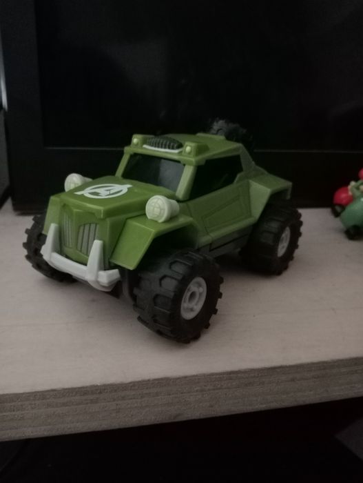 Jeep de brincar temático do Hulk