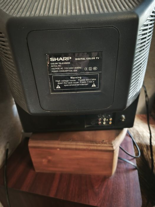 Продаю телевізор Sharp