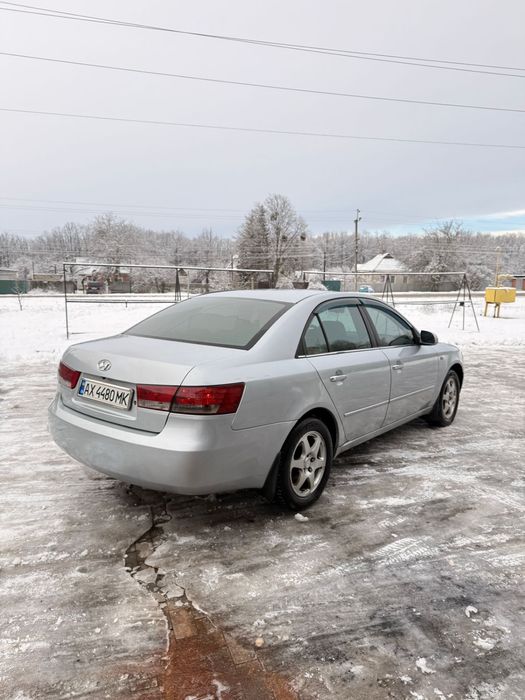 Продам Hyundai Sonata 2.0 газ/бензин