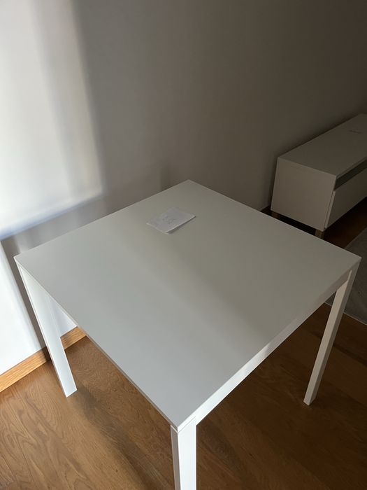 Mesa IKEA como nova