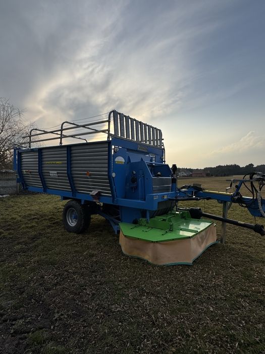 Przyczepa samozbierajaca T635