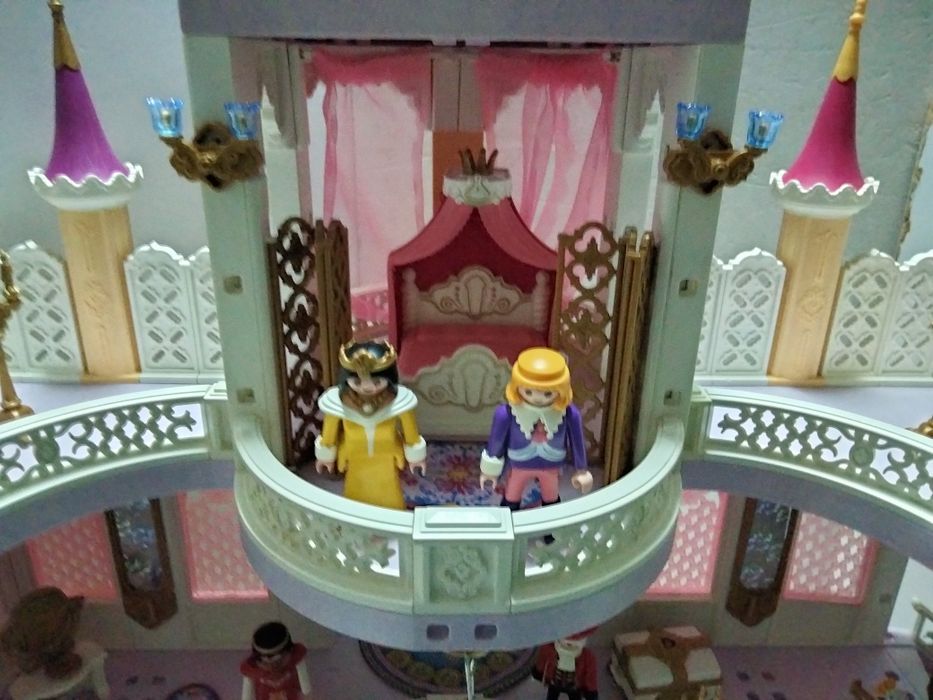 Playmobil pałac marzeń z wyposażeniem