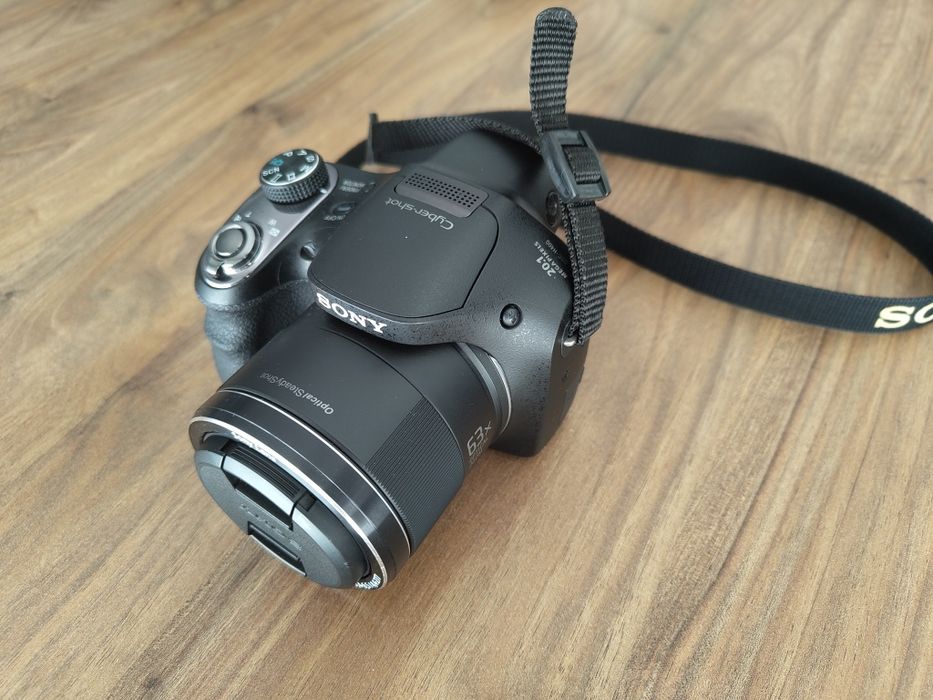 Sony Cybershot DSC-H400