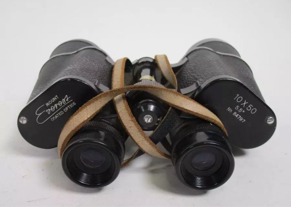 Binóculos antigos com bolsa