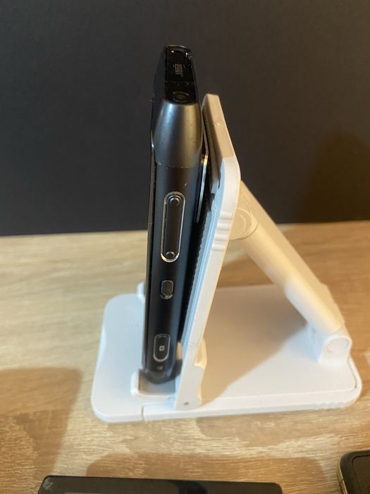 Мобильный телефон Nokia N8