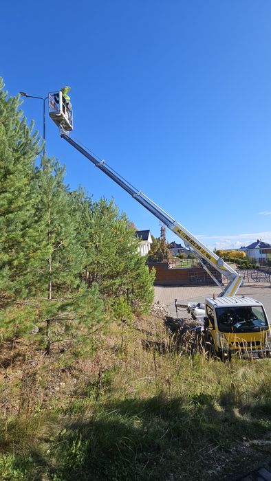 Podnośnik koszowy zwyżka 20m góra 14m bok