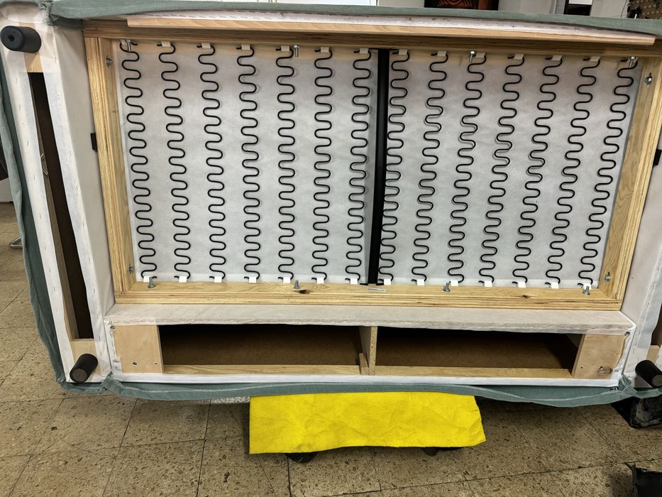 Sofa 2 lugares como novo com muito tempo de uso