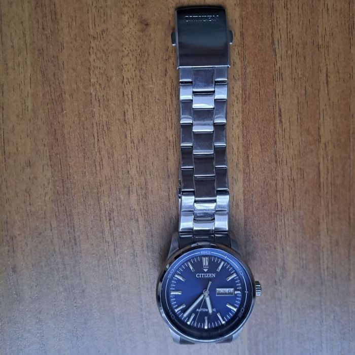 Годинник Citizen