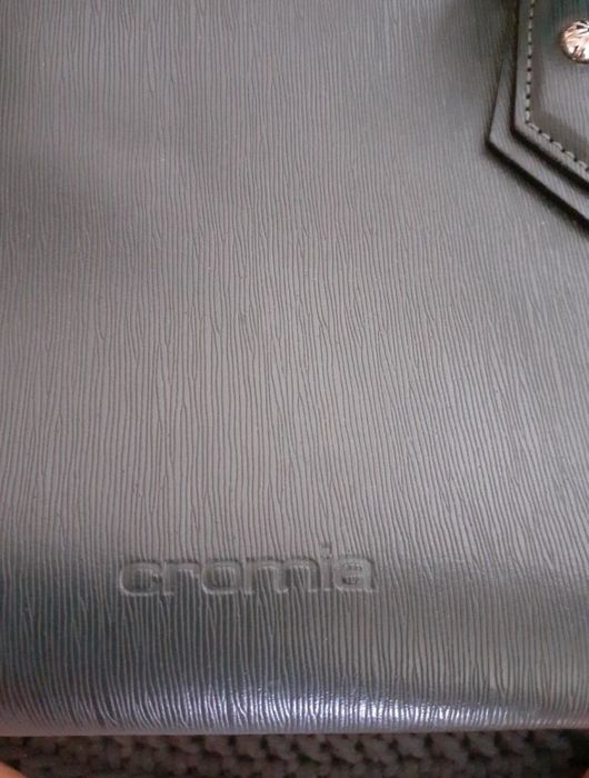 Torebka, kuferek, skóra, do ręki, granatowa, Cromia, włoska