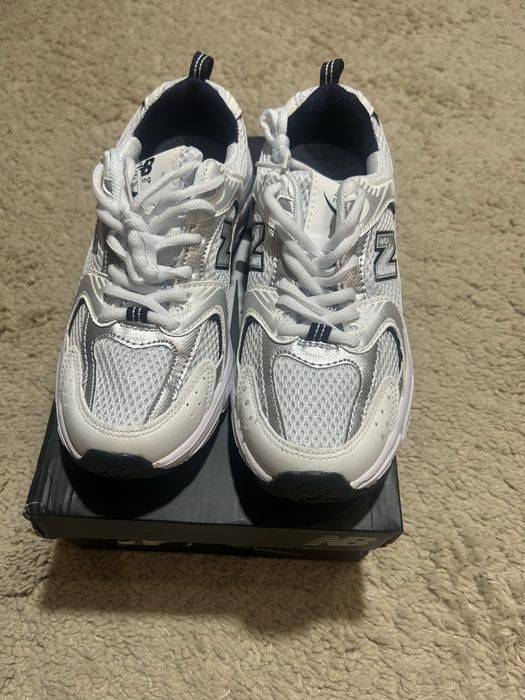 Sapatilhas novas New Balance 530