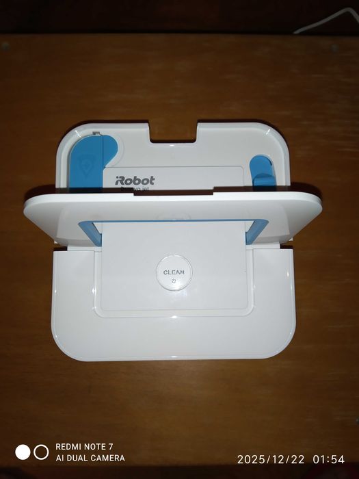 ## Irobot Braava Jet 240 (sem sensores externos) ##
