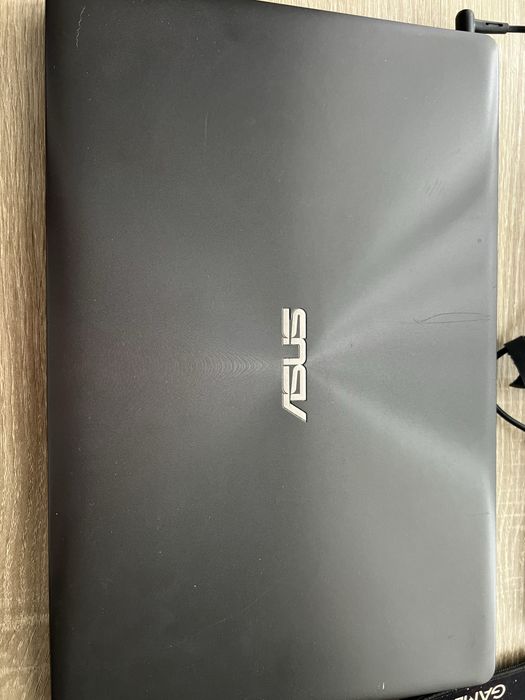 Asus R513C Intel i-5