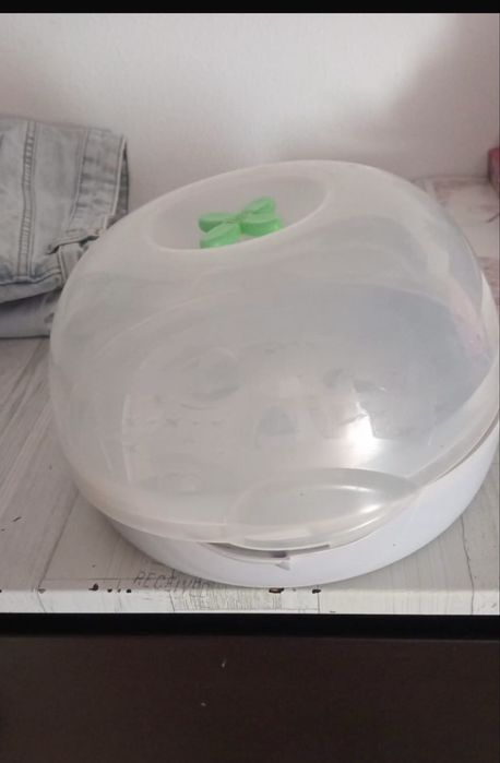 Conjunto bebé: Aquecedor + Esterilizador (a funcionar)