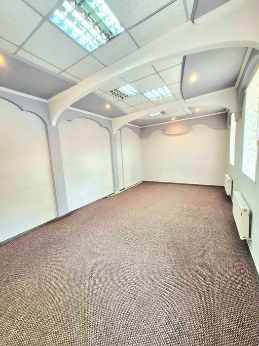 Здам в оренду двоповерхову будівлю 100 м2 в центрі, на вул. Шевченка.