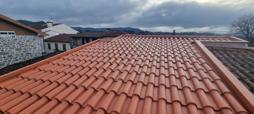 Serviços Manutenção Remodelações Pinturas Telhados etc