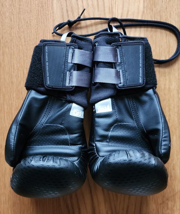 Luvas Boxe e Artes Marciais 10oz