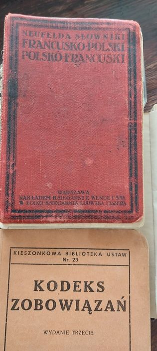2 kodeksy i słownik Neufelda fr/polski i polsko/francuski