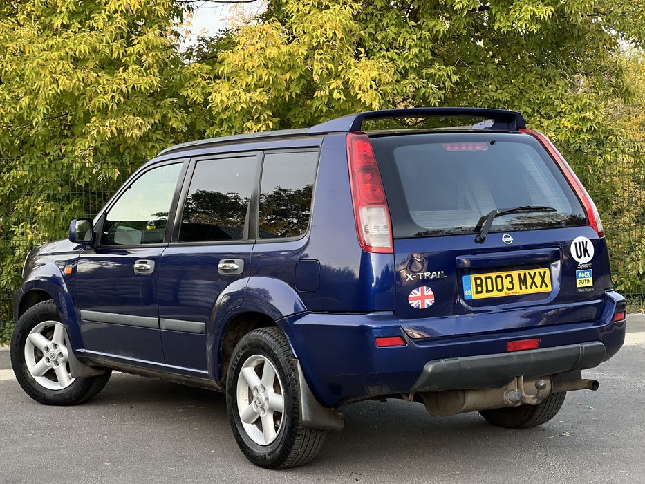 Продам Nissan X-trail 2.2 дизель,полный привод ,в очень хорошем состоянии