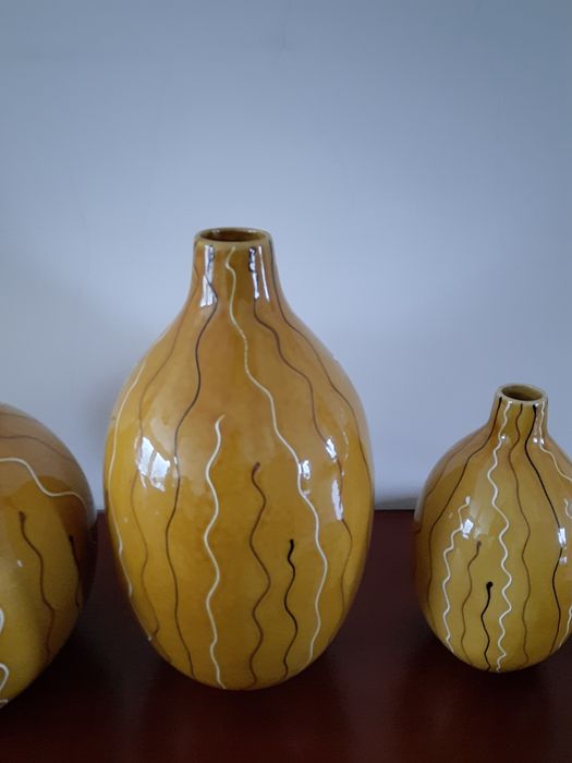 3 Jarras em Porcelana