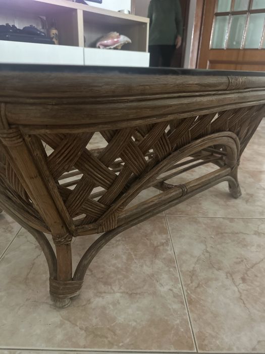 Mesa de centro verga e vidro