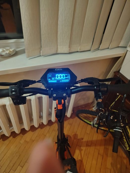Электро самокат Kugoo Kirin G2 PRO 2025 года