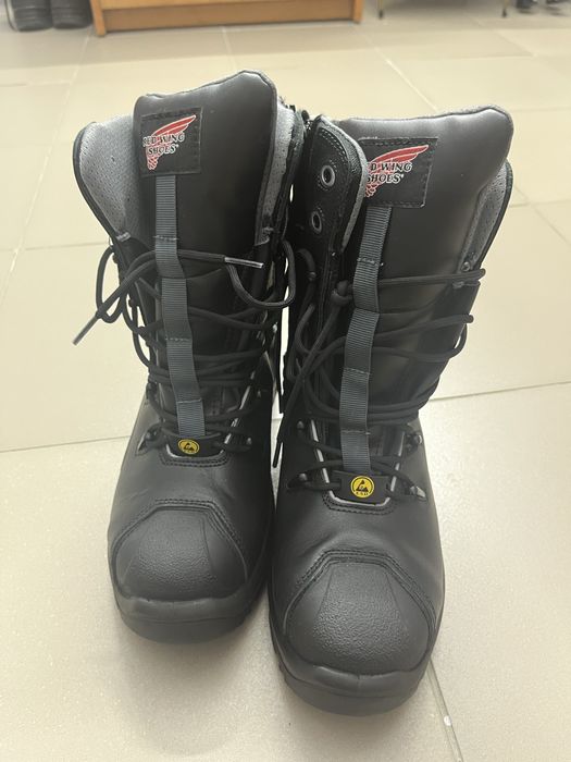 Red Wing 3207 Petoking Safey Boots Black 100%