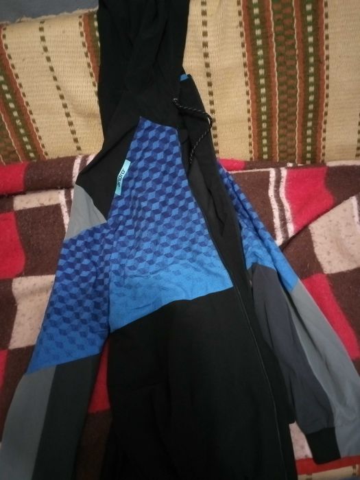 SPRZEDAM Bluza Sportowa - Andro "Jacket MILLAR"