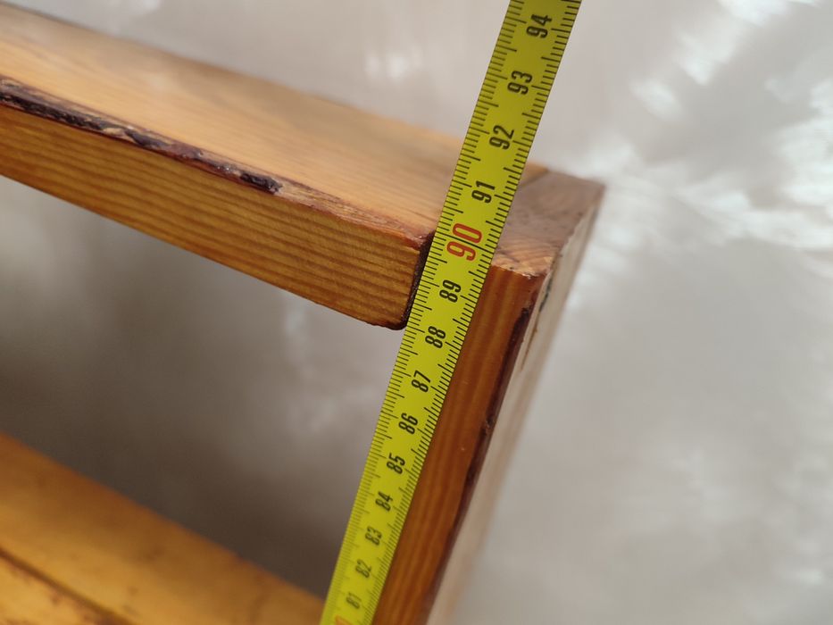 Підставки на взуття дерево. Полка