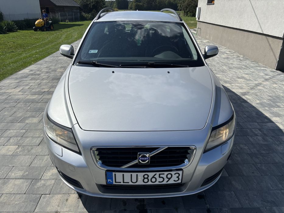 Volvo v50 lift  1.8B 2008r