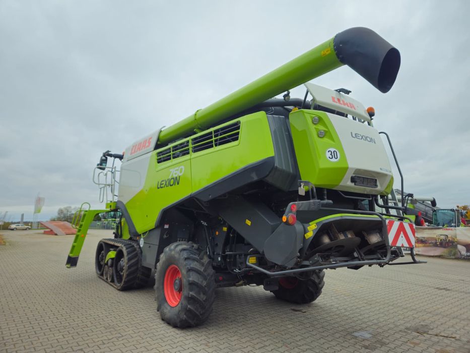 Claas Lexion 760TT + V930
