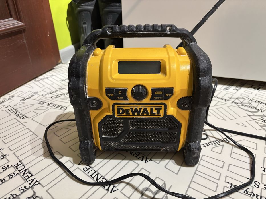 Radio budowlane dewalt