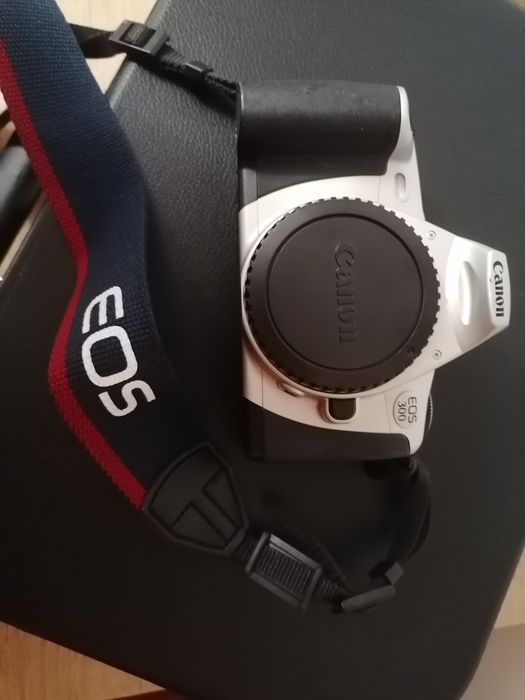 Câmara Fotográfica EOS 300 Nova